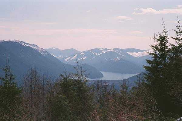 Rattlesnake Lake and the Issaquah Alps.